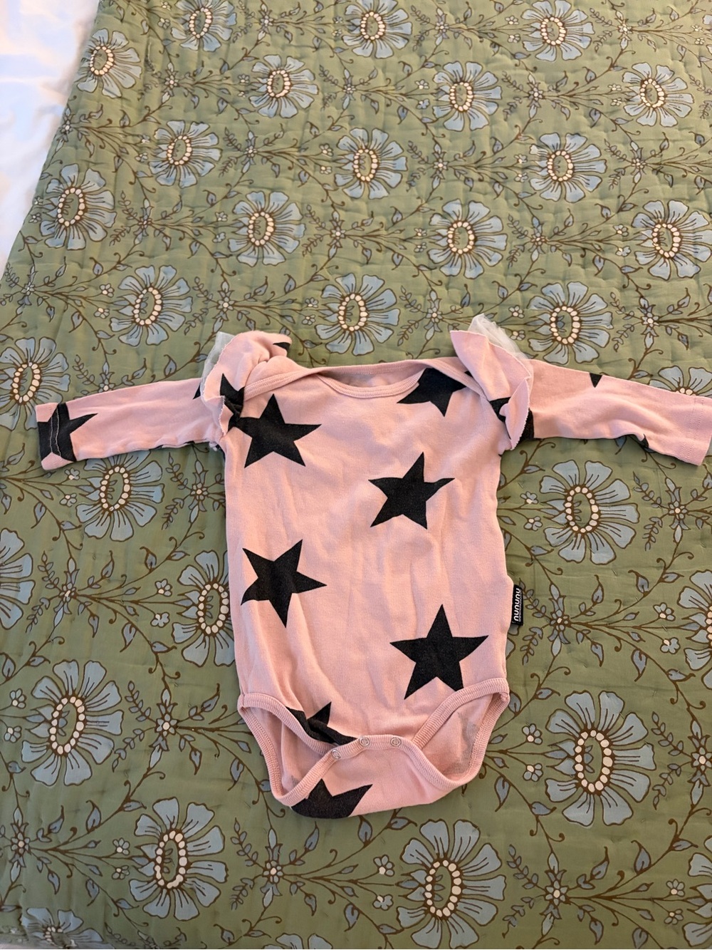nununu onesie 6-12